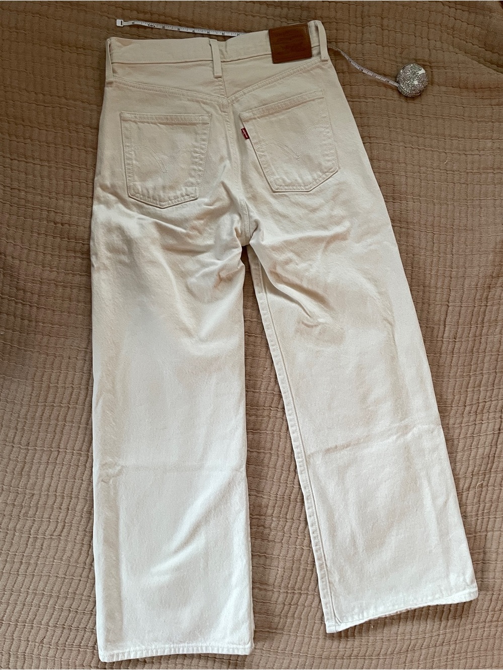Levi's Ribcage Wide-Leg High-Rise Jeans - Picture 7 of 8